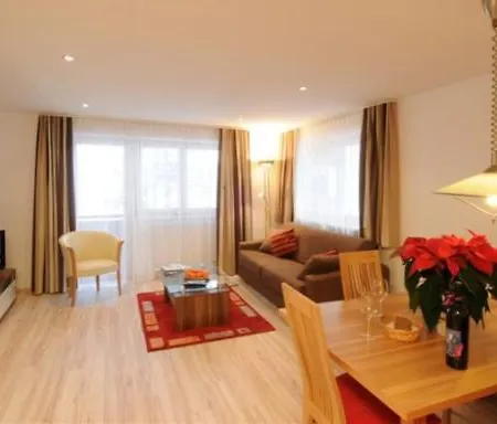 شقة Chasa Seraina سامنون