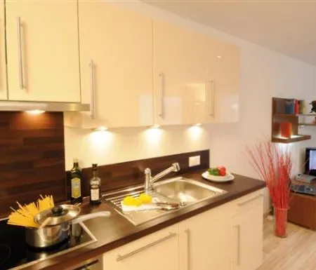 Chasa Seraina سامنون