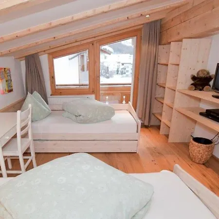 Apartment Chasa Seraina