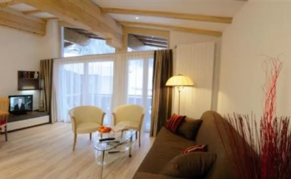 Apartment Chasa Seraina *