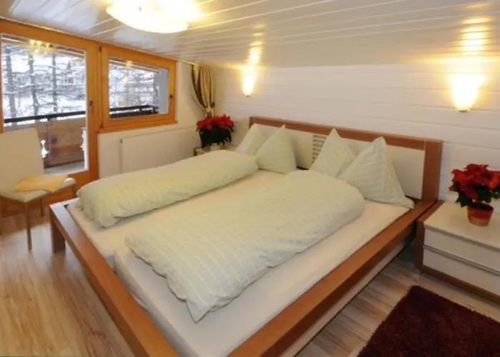 Apartment Chasa Seraina *