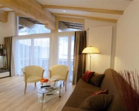 Apartment Chasa Seraina *